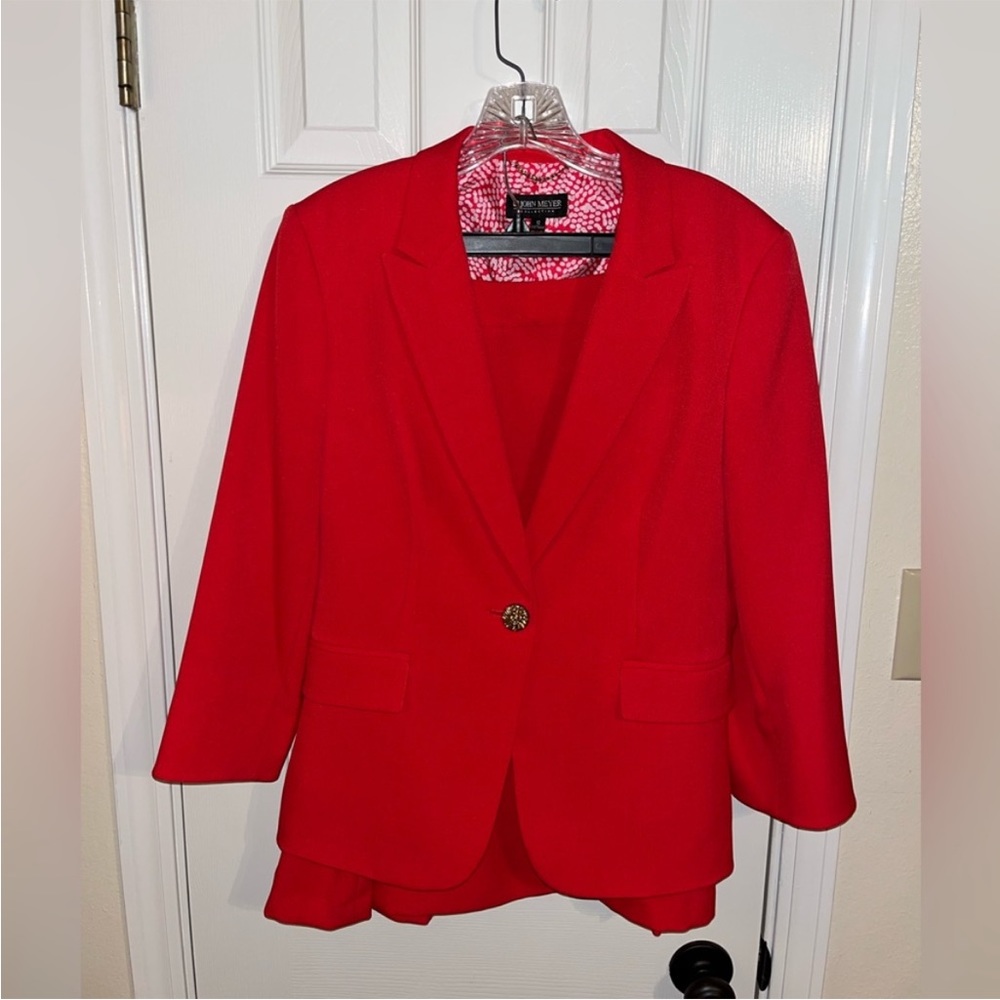 John Meyer Collection suit. Size 10. Worn once. Smoke free home.